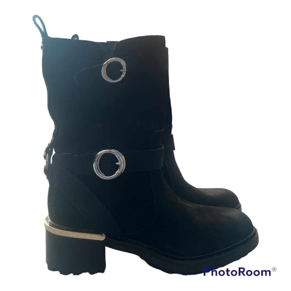 7 1/2 Vince Camuto Mat Leather boots